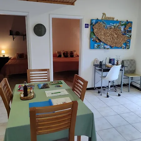 Marques House Машику